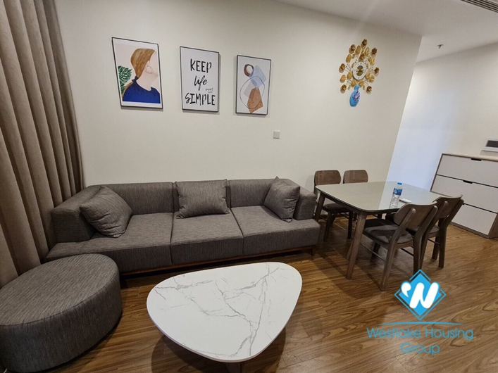 Very nice 2 bedroom apartment for rent in W3 building Vinhome Westpoint Pham Hung.